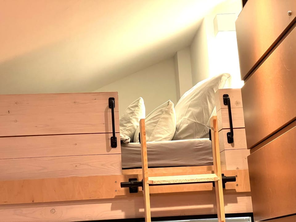 Bed, Bedroom, bunk bed