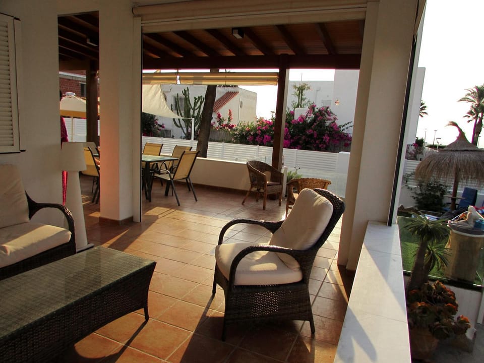 Garden, Balcony/Terrace