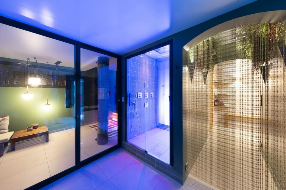 Spa Villa Yucatan Paris Vacation rental in Île-de-France