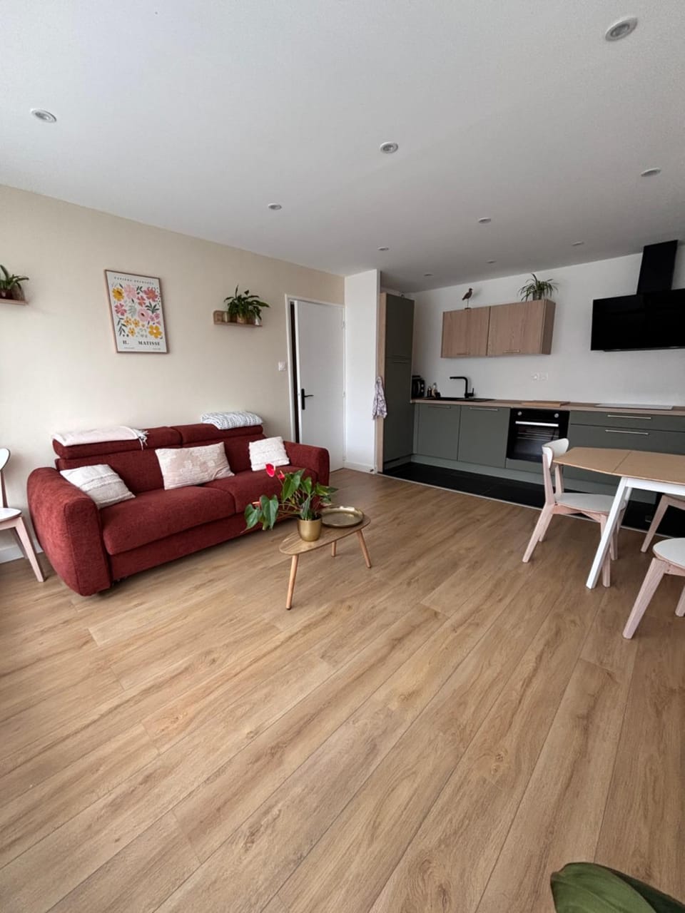 Communal lounge/ TV room