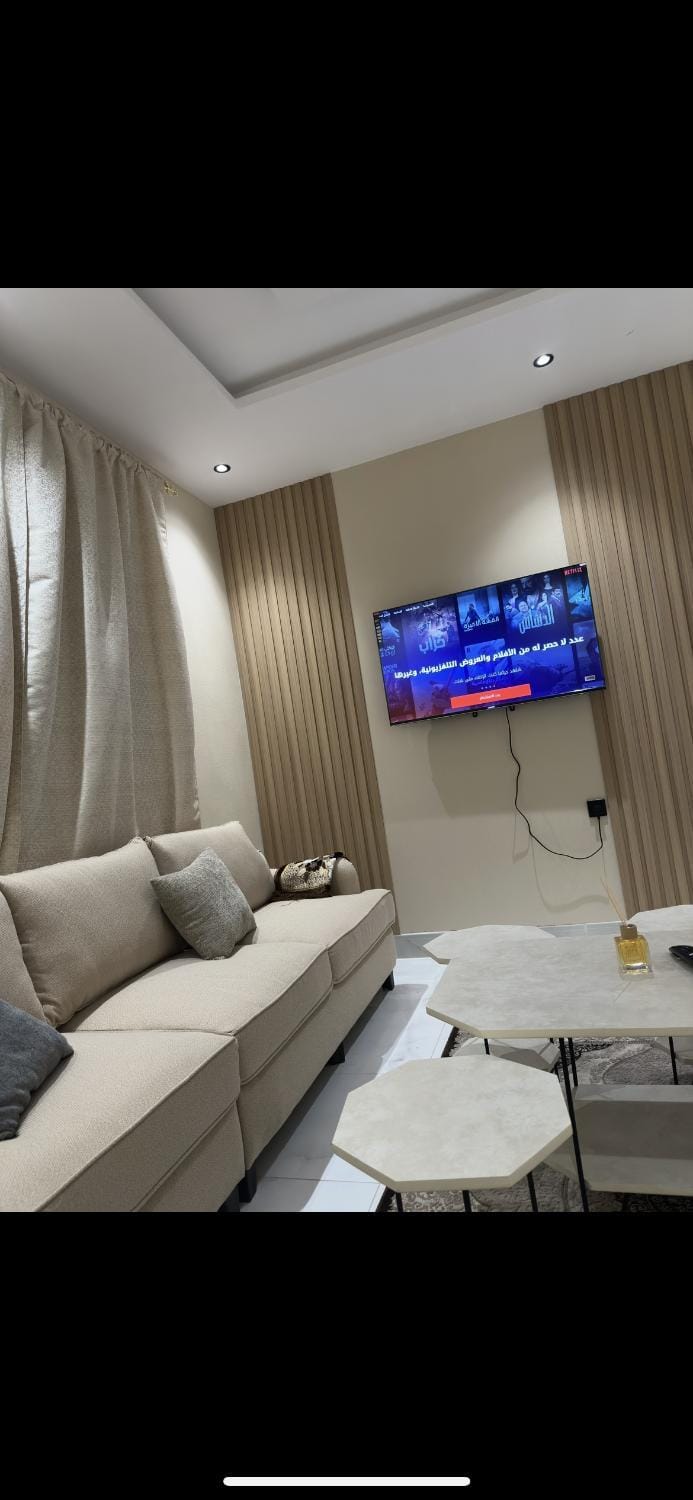 غرفه وصاله بأثاث انيق ودخول ذاتي Apartment in Jeddah