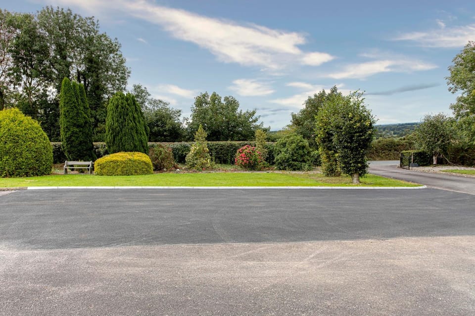 Fernfeild Farm Stay in County Cork