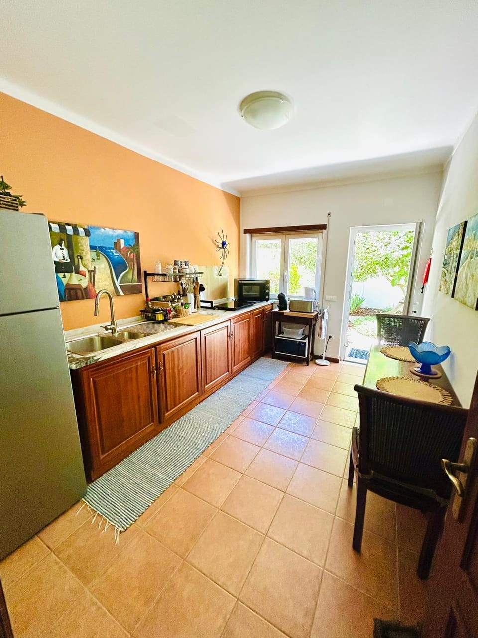 Kitchen or kitchenette, Kitchen or kitchenette, Dining area, oven, stove