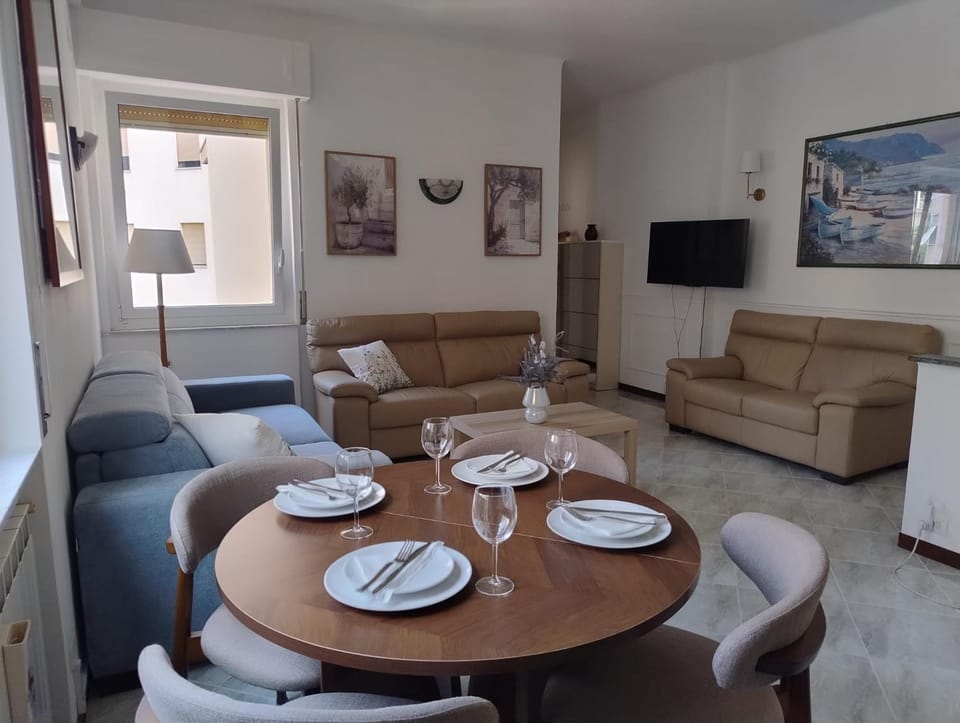 Apartment Nina With Sea View Apartment in Sanremo