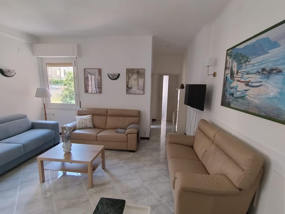 Apartment Nina With Sea View Apartment in Sanremo