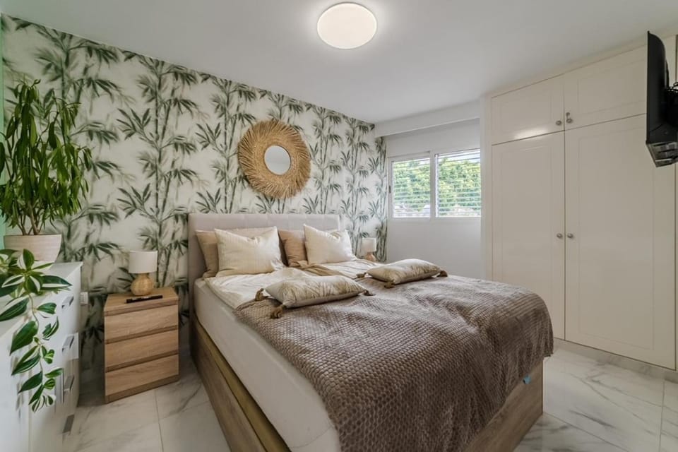 Bed, Bedroom, wardrobe