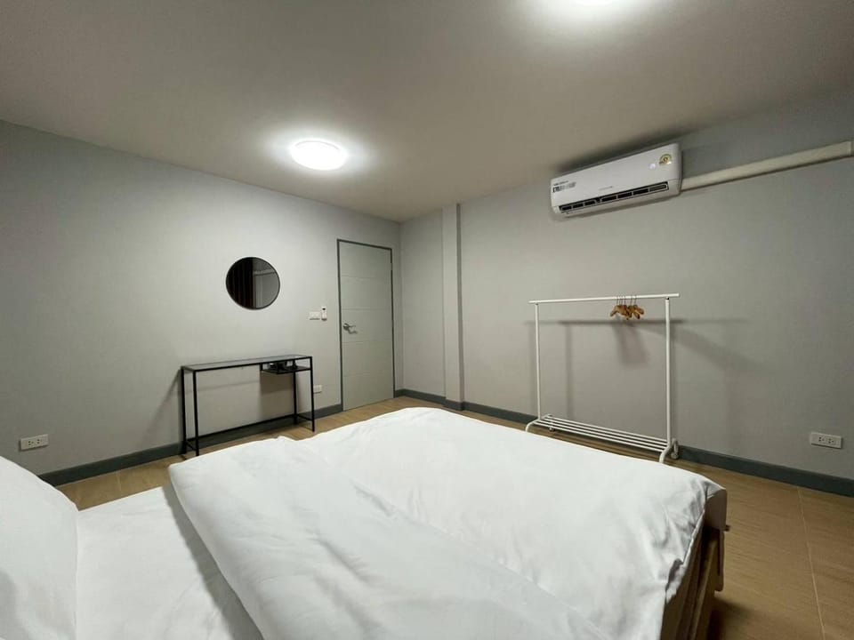 Ananta House House in Bangkok