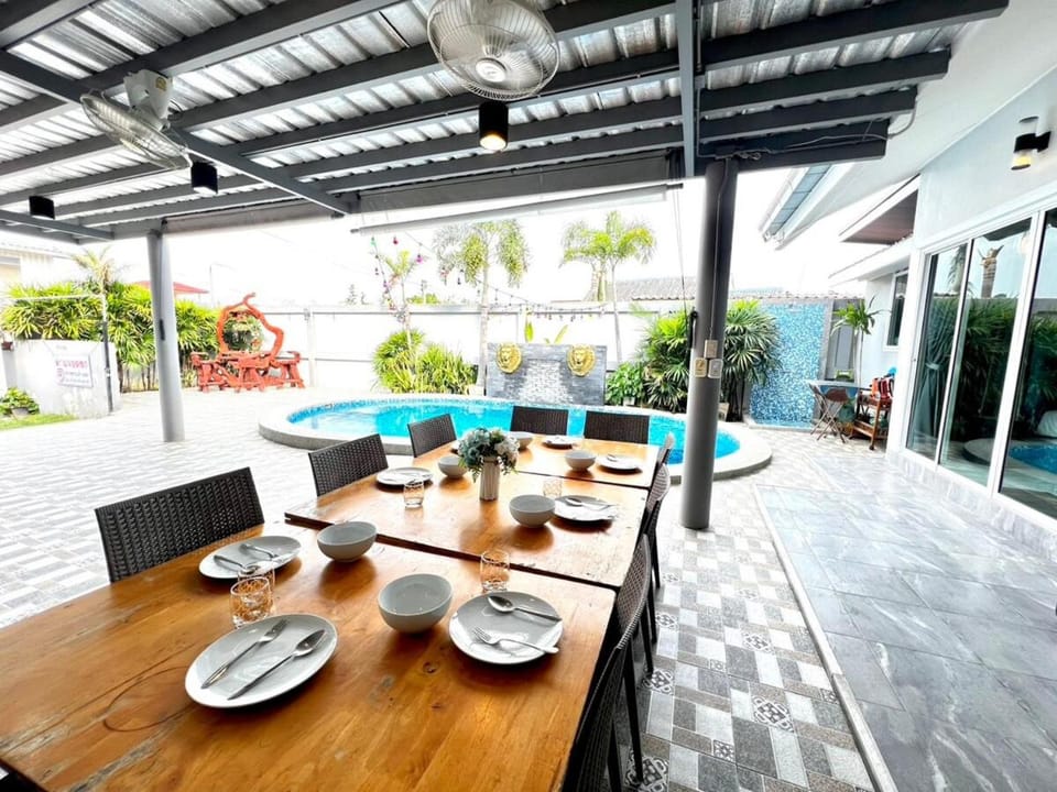 Madame pool villa Villa in Chon Buri Changwat