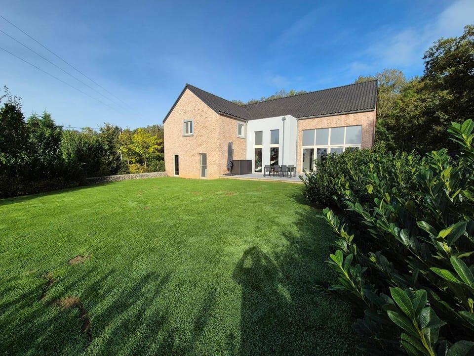 Property building, Garden, Garden view