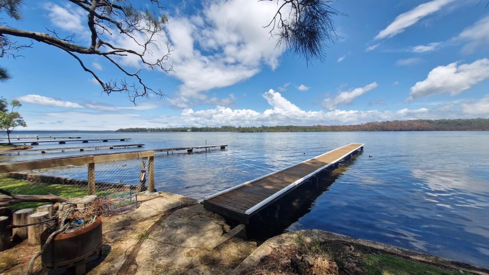 Nearby landmark, Day, Natural landscape, Activities, Lake view, River view
