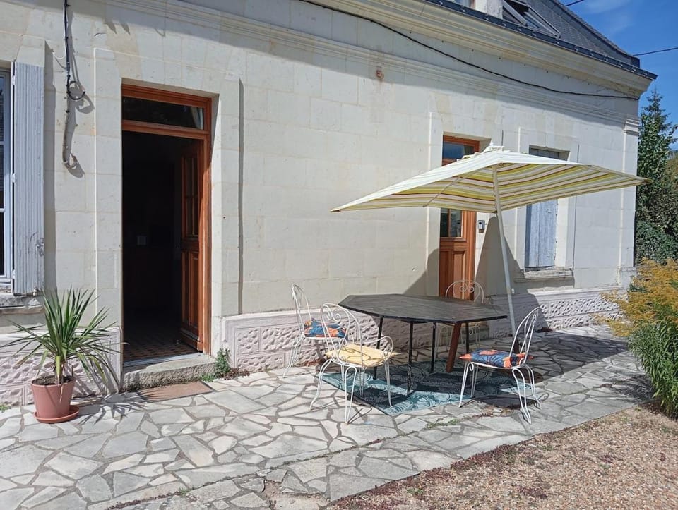 Gîte 3 chambres dans Longère aux Rosiers-sur-Loire House in Gennes-Val-de-Loire