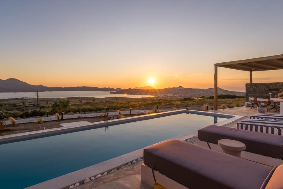 Swimming pool, Sunset, sunbed