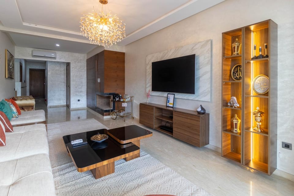 Beachfront gem with pool gym Apartment in Casablanca-Settat