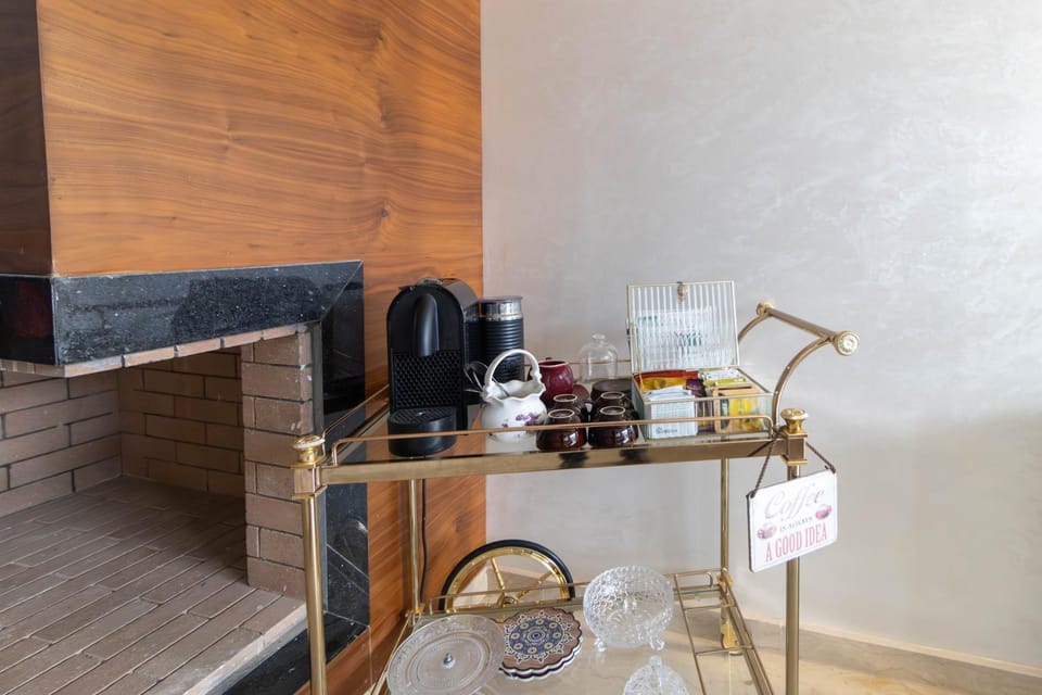 Beachfront gem with pool gym Apartment in Casablanca-Settat