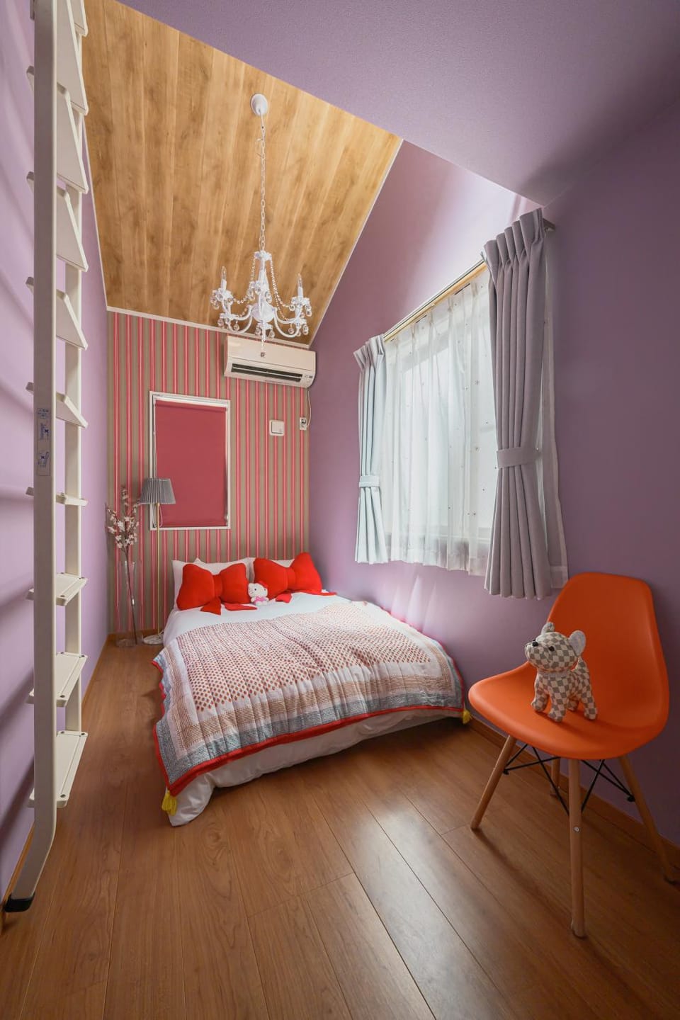 Bed, Photo of the whole room, Bedroom, air conditioner