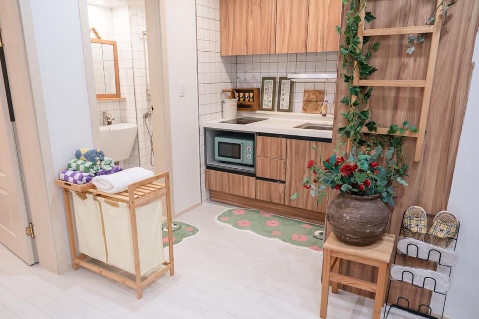 Kitchen or kitchenette, stove