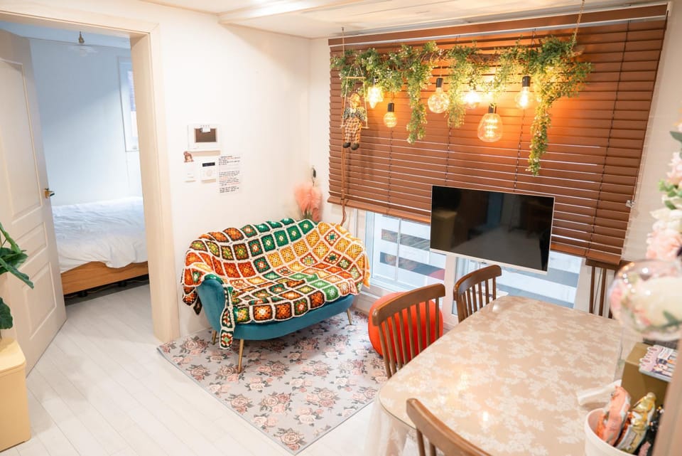 TV and multimedia, Living room, Seating area
