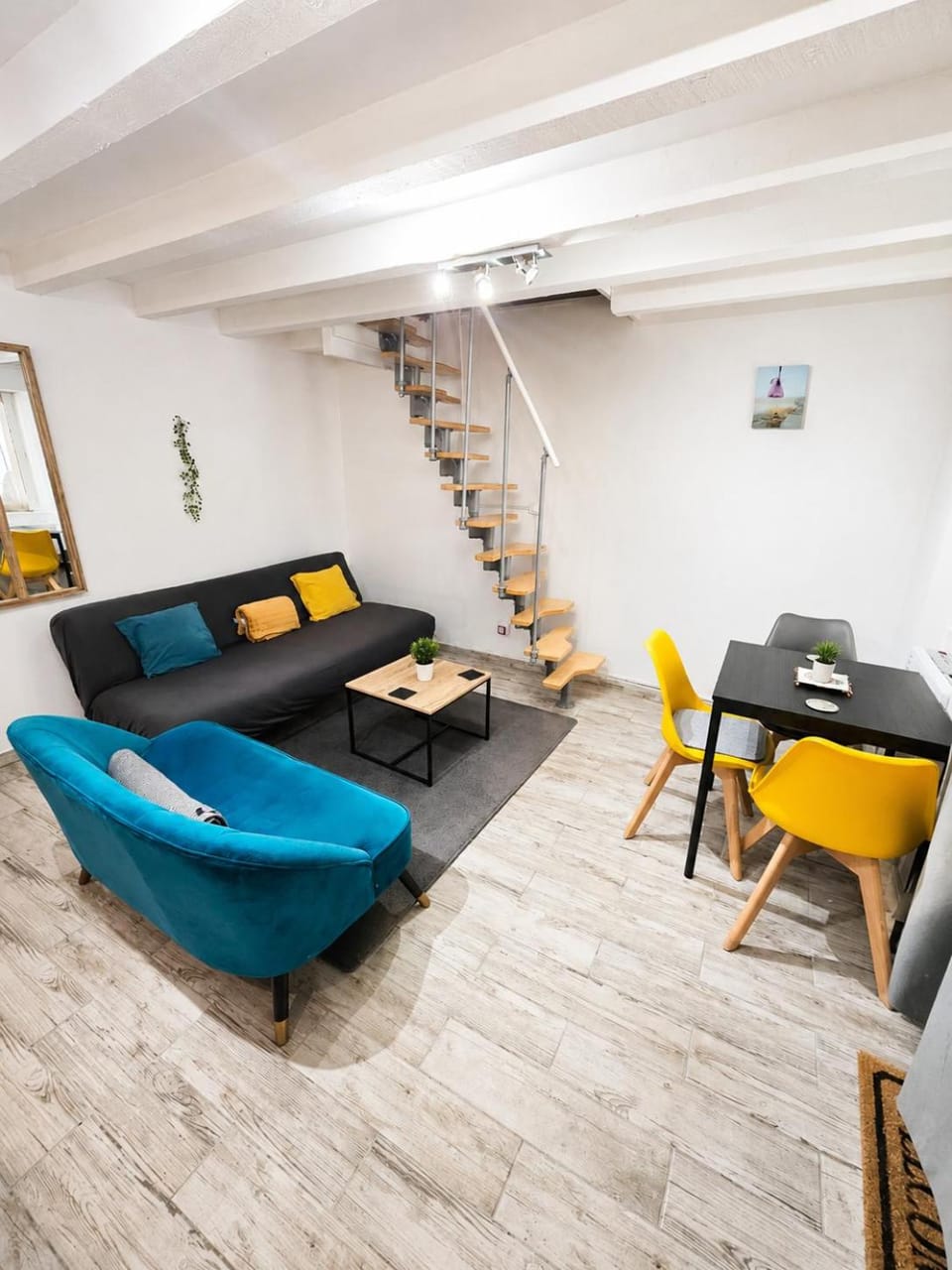 Grand T2 entier à 8 min à pied de la gare de Montluçon House in Montluçon