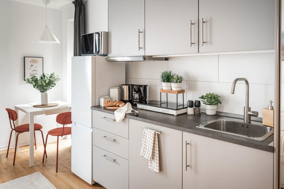 Coffee/tea facilities, Kitchen or kitchenette, Dining area, dishwasher, pet friendly, stove, toaster