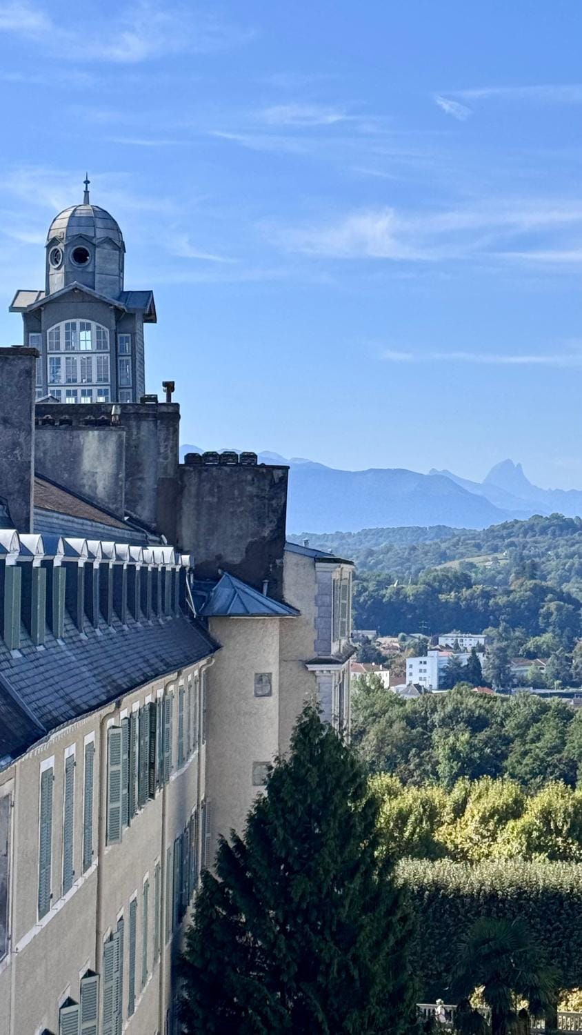 Nearby landmark, Natural landscape, Landmark view, Mountain view