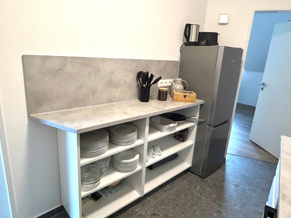 FR- moderne Wohnung, WLAN, Smart-TV, voll ausgestattete Küche Apartment in Lower Saxony, Germany