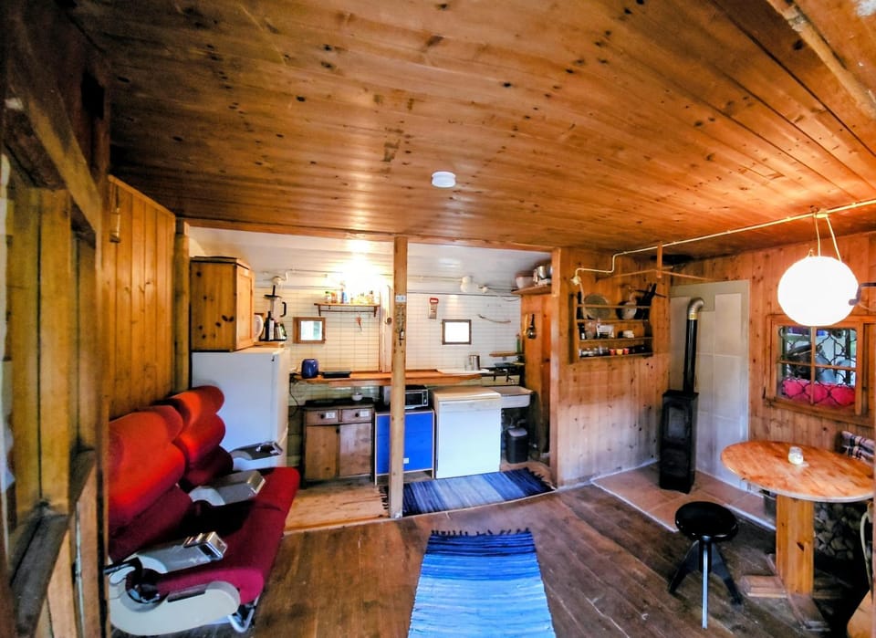 Kitchen or kitchenette, Living room, Seating area