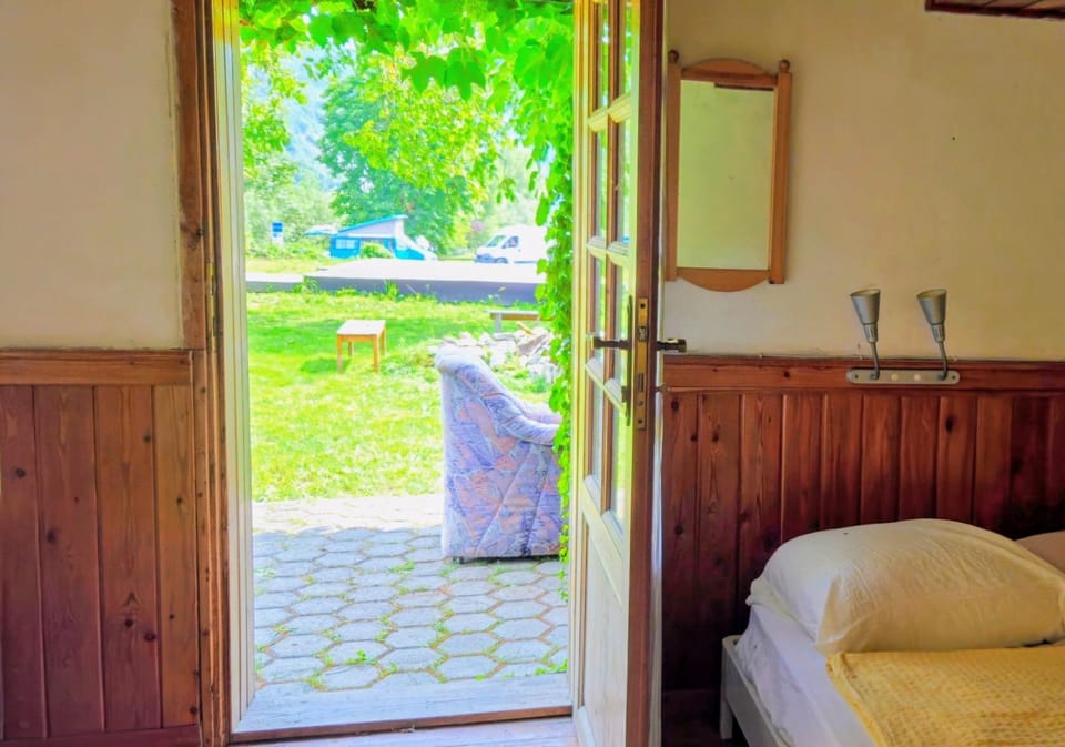 Garden, Bedroom