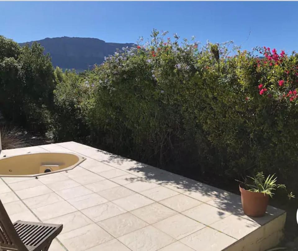 Hout Bay Studio Apartment in Cape Town