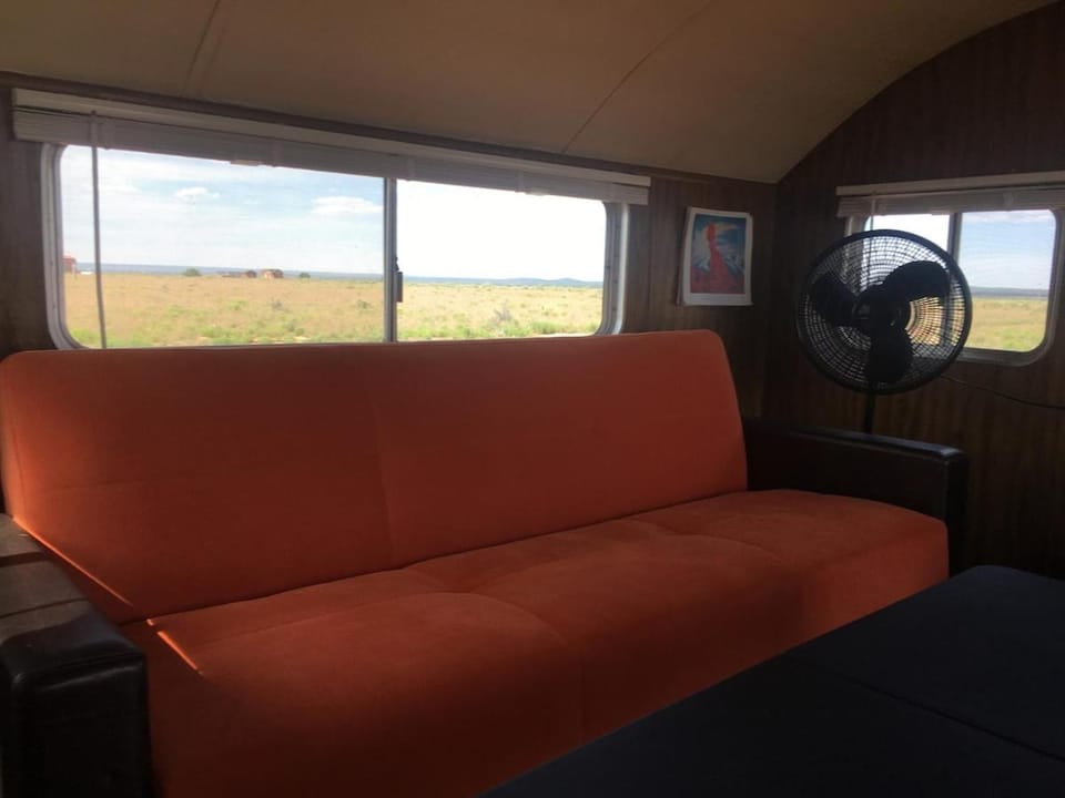 Stargazer, AC, Heat, Free firewood, ice cream, bottled water and smores House in Arizona