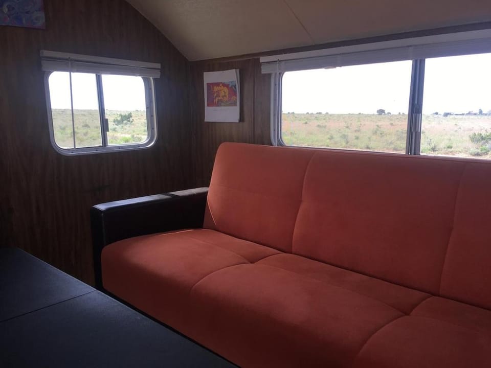 Stargazer, AC, Heat, Free firewood, ice cream, bottled water and smores House in Arizona