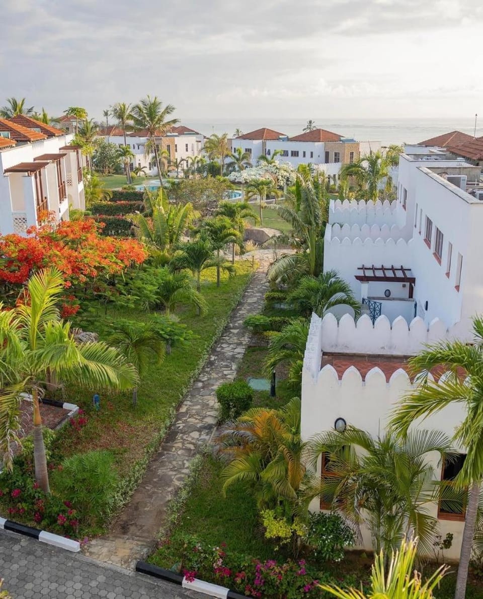 Property building, Garden, Garden view