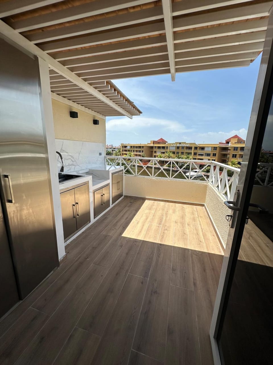 Apartamento Lecheria 2 Hab 2 Baños Terraza Planta Eléctrica - De Lujo Apartment in Venezuela