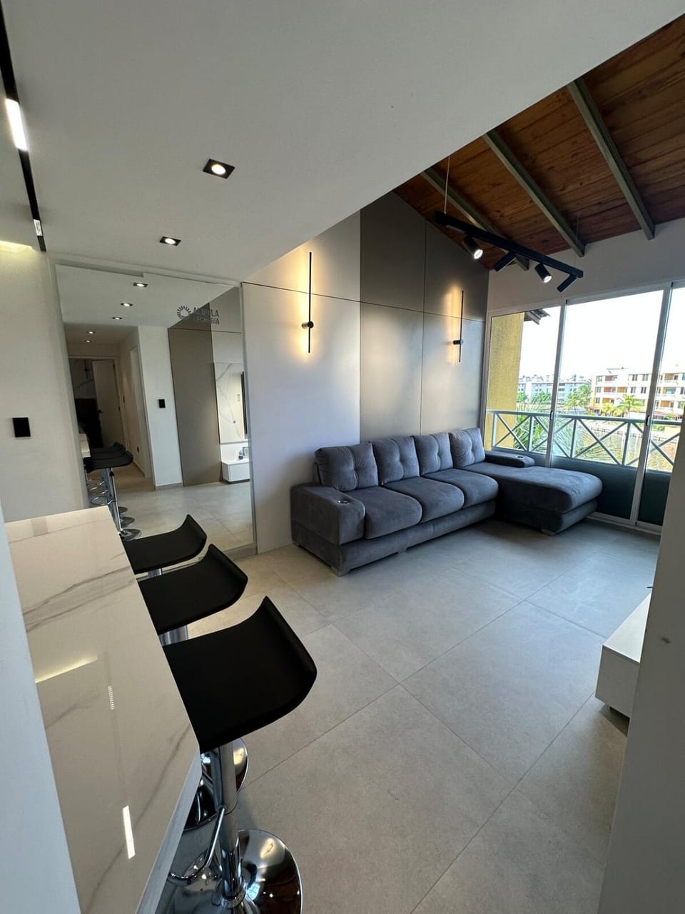 Apartamento Lecheria 2 Hab 2 Baños Terraza Planta Eléctrica - De Lujo Apartment in Venezuela