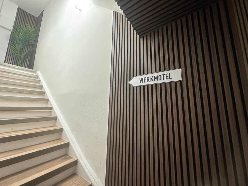 Property building, Facade/entrance, Logo/Certificate/Sign