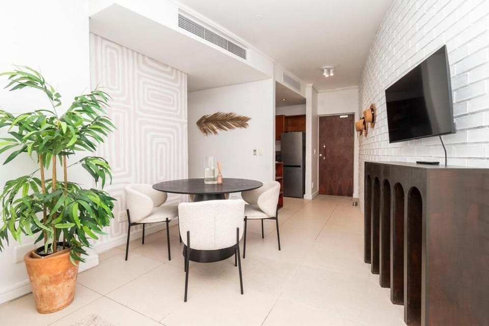 TV and multimedia, Dining area