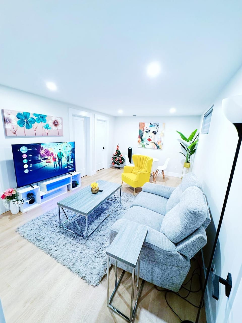 Cozy New Home in Moncton Near Casino&Magnetic Hill Apartment in Moncton