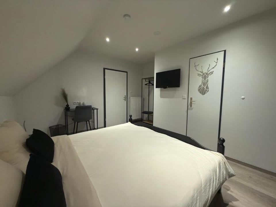 Landhaus Pension Jagdschlösschen Bed and Breakfast in Willingen