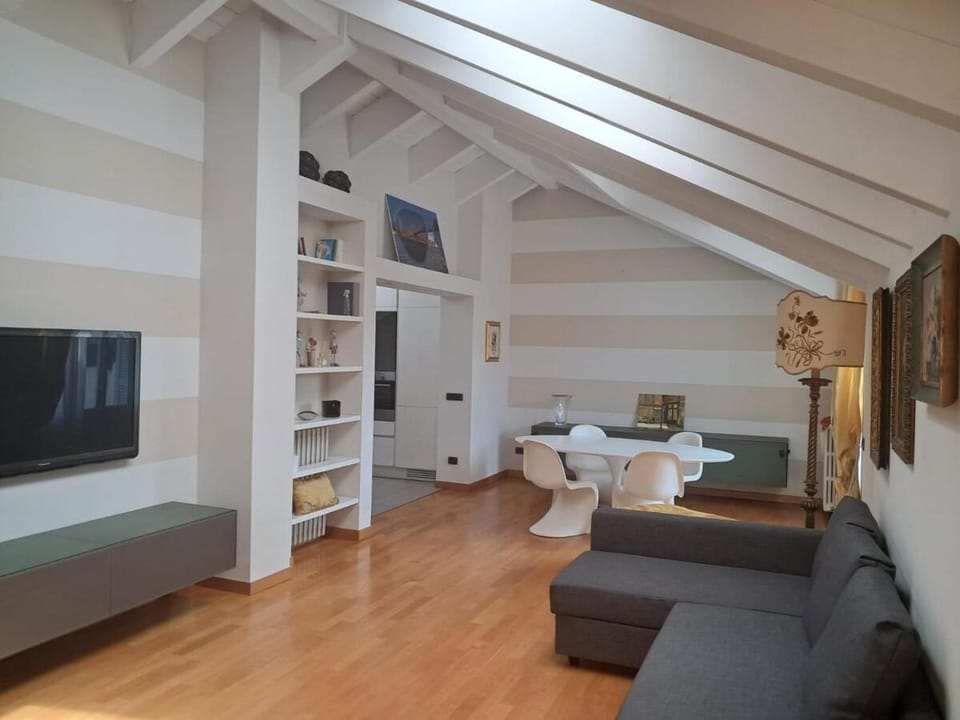Royal Suite l'attico nel cuore di Varese Apartment in Varese