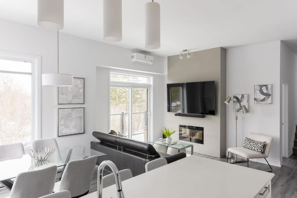 TV and multimedia, Living room, Seating area