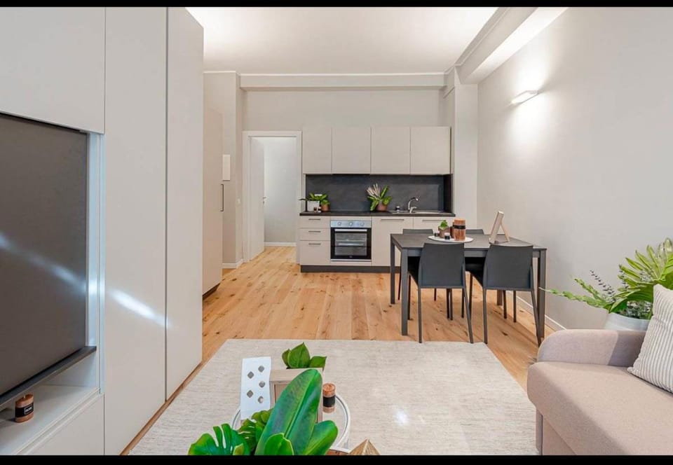 Home Studio Luxury Apartment in Milan