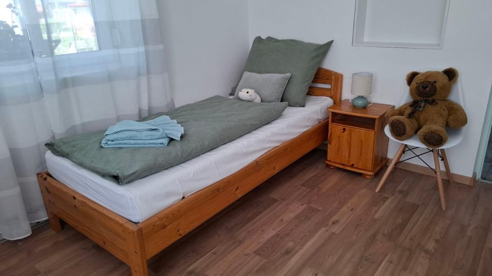 Balatoni Kertes Kuckó Apartment in Siófok