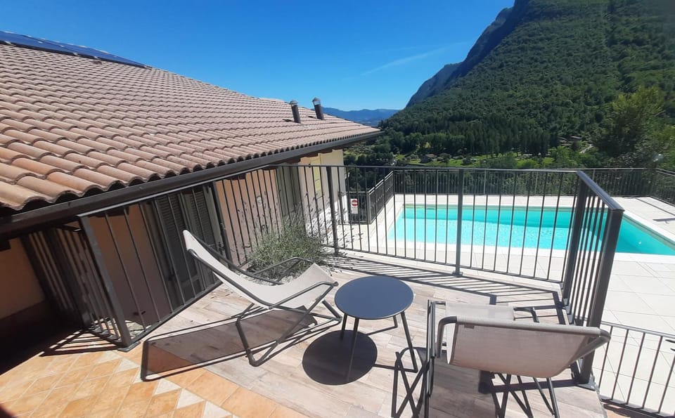 Il Giardino vista lago Apartment in Province of Brescia
