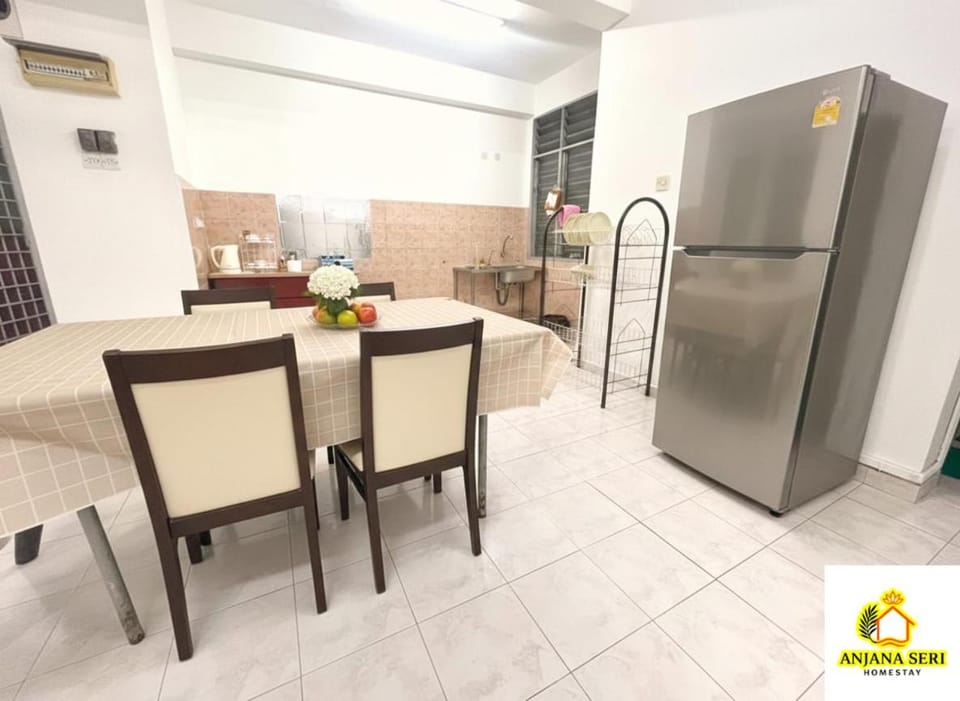 Cozy Stay ANJANA SERI GUEST HOUSE HOMESTAY Melaka Apartment in Malacca