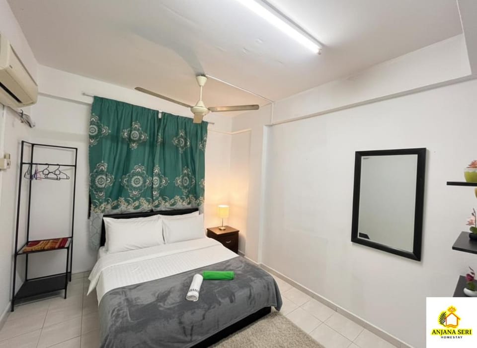 Bed, Photo of the whole room, Bedroom, wardrobe, air conditioner
