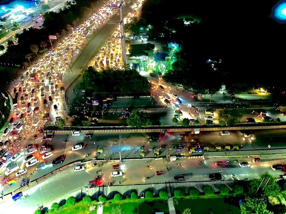 Panaromic View Apartment Apartment in Noida