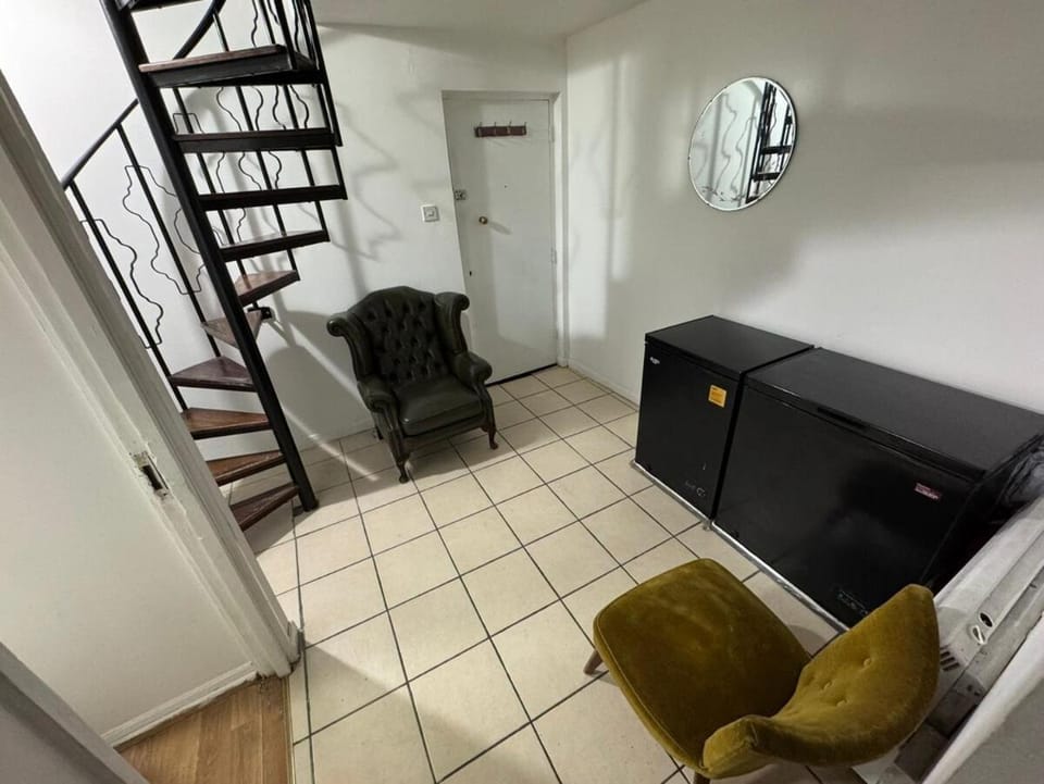 SLT Comfy Double Room Tottenham London Apartment in London