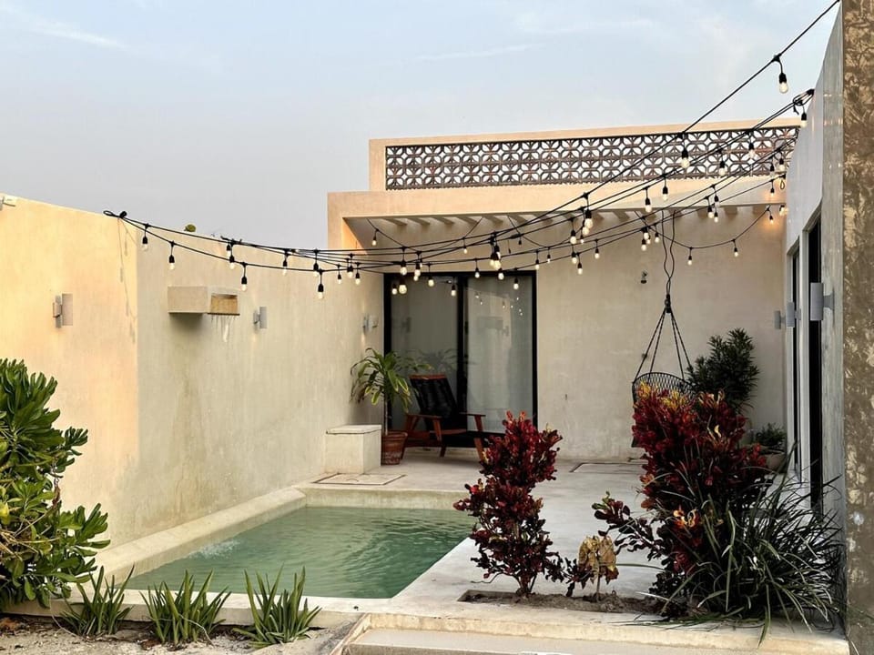 Patio, Day, Balcony/Terrace, Pool view, Swimming pool, Swimming pool