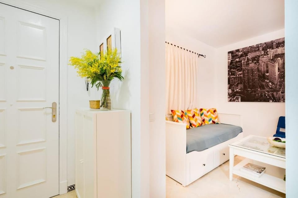 Hispalis Metropol Apartment in Seville