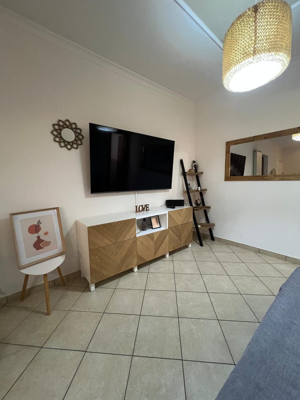 Cozy apartment 5 min to the sea and airport Apartment in Lazio