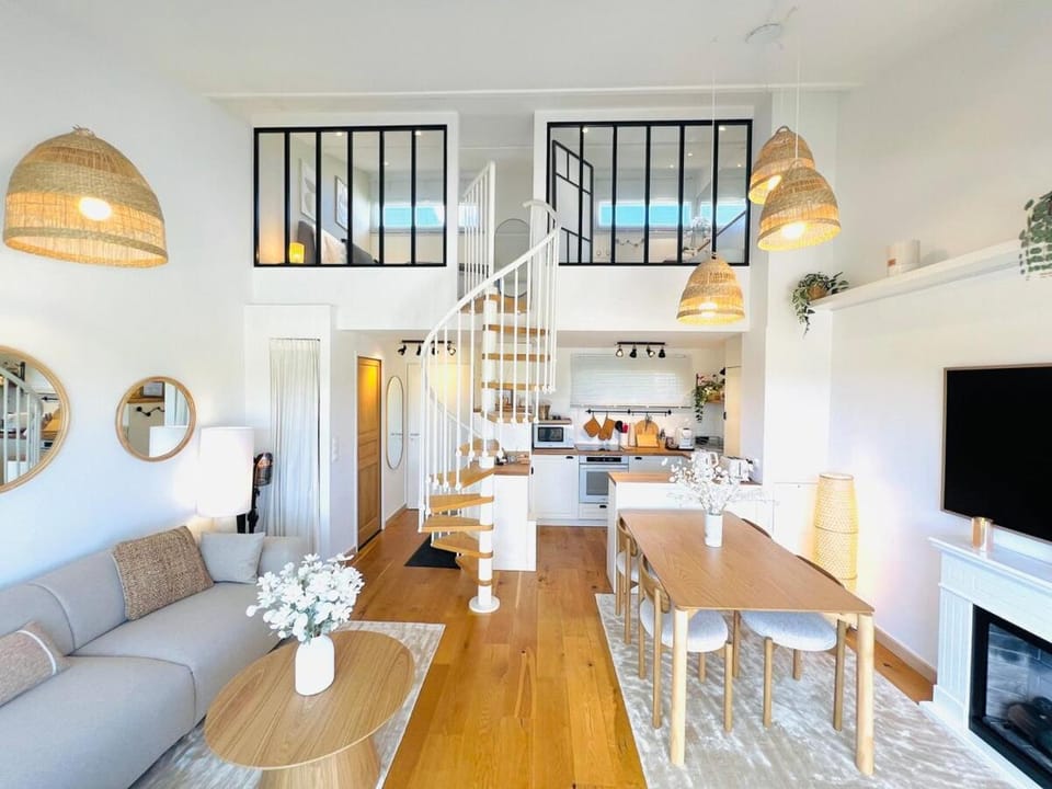 ÉCRIN Suite Deluxe Fontainebleau Apartment in Fontainebleau